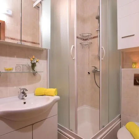 Cozy Iskra Appartement