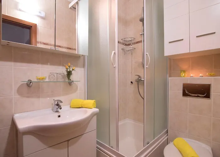 Cozy Iskra Apartament